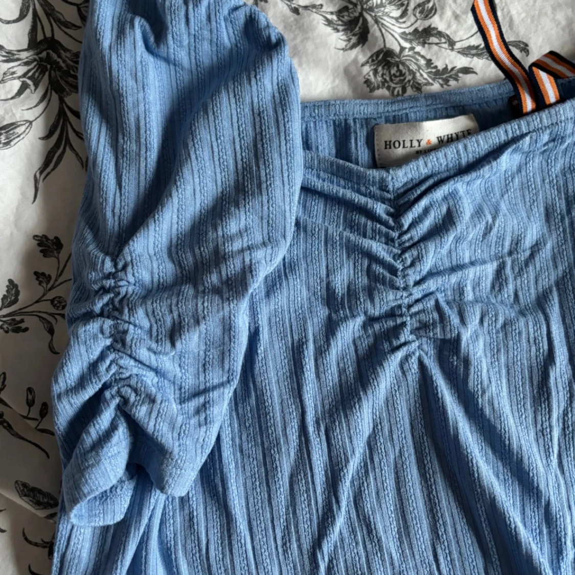 Draperad blå blus - 90