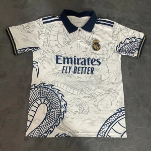 Real Madrid Dragon Kit - Real Madrid special kit för 22/23