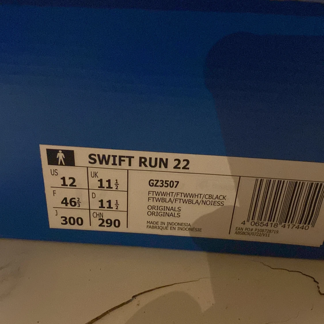 Helt nya adidas Swift run 22