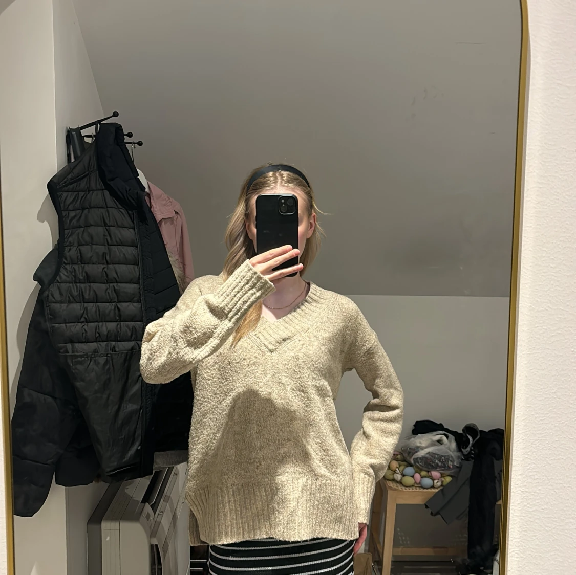 Beige stickad tröja 