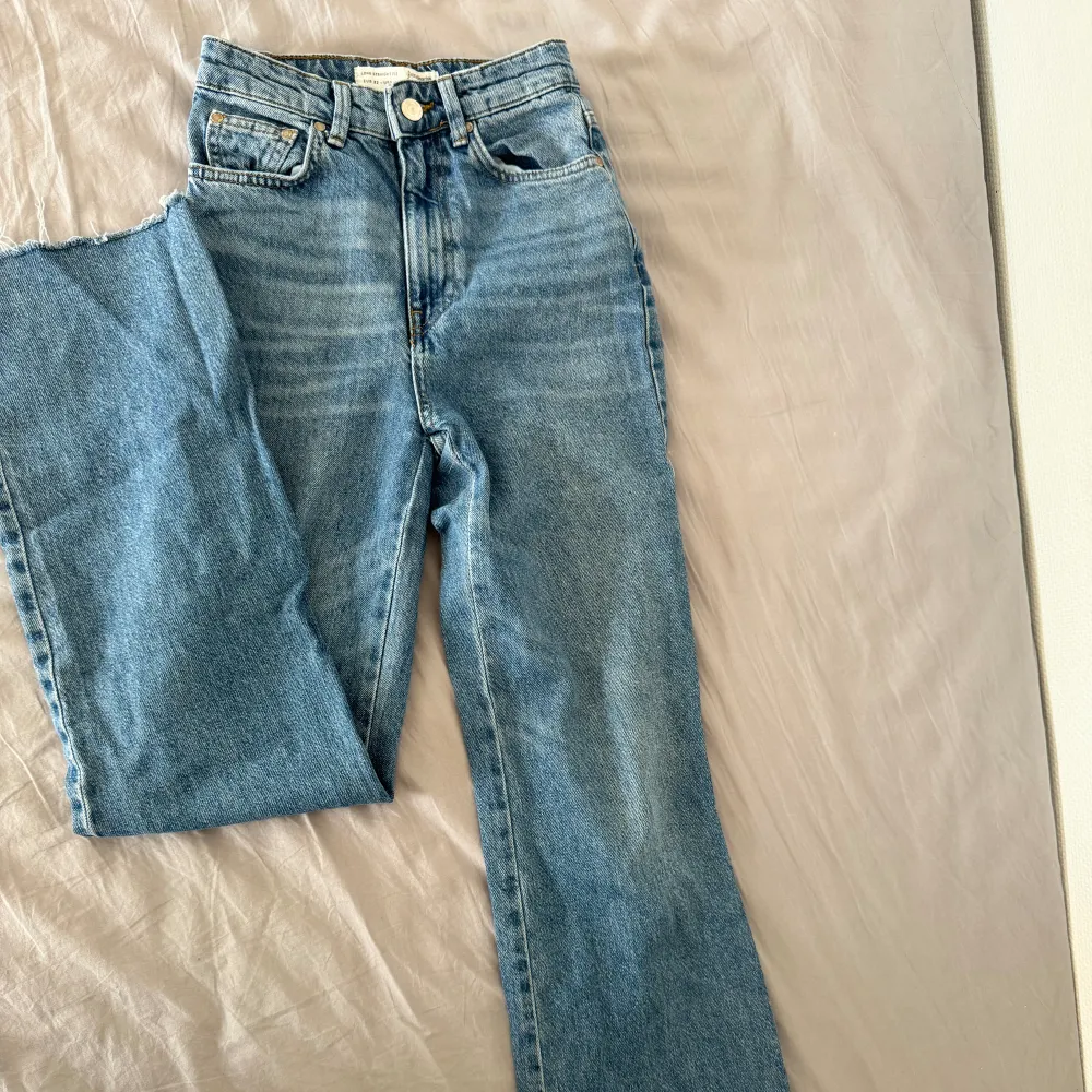 Jeans från stradivarius, long straight fit . Jeans & Byxor.