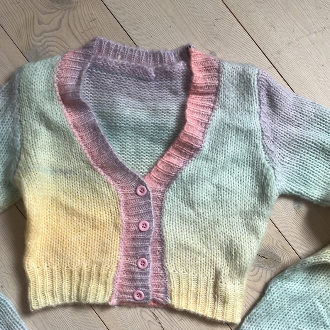 Stickad tröja  - 90