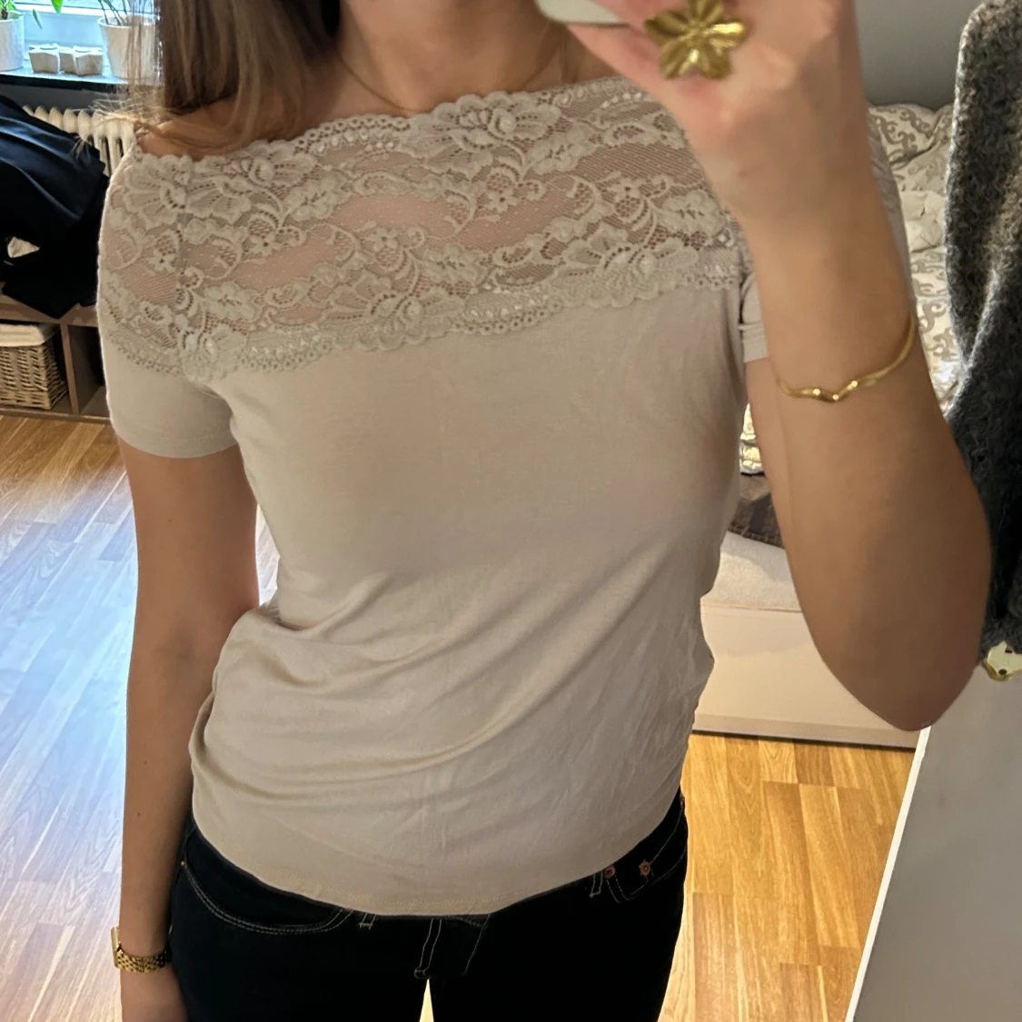 Beige spetstopp - 90