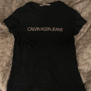 Calvin klean t-shit - Bra skick