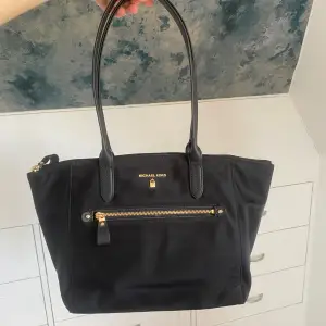 Michael kors väska. Aldrig använt! 🌸