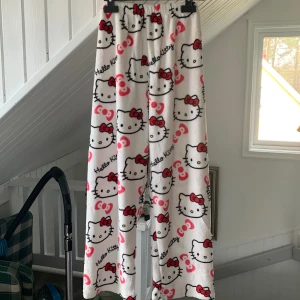 Hello kitty piamas byxor - Såld💗