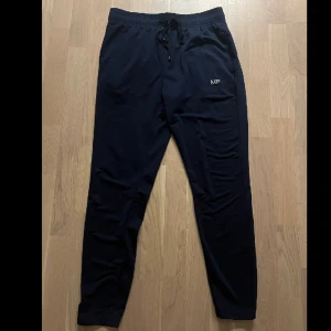 Träningsbyxor my protein  - Träningsbyxor från My protein i bra skick 