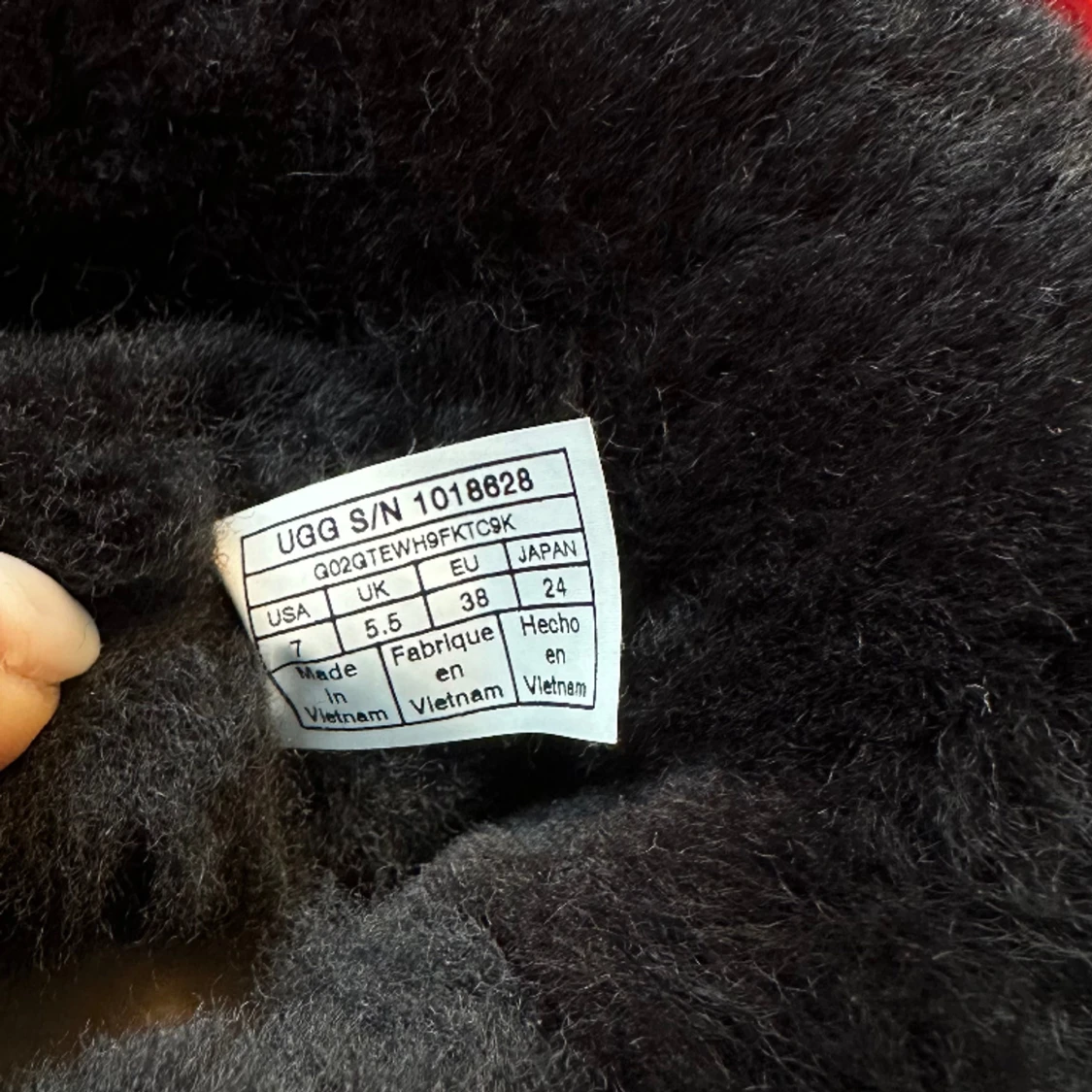 Svarta UGG med spännen  - 90