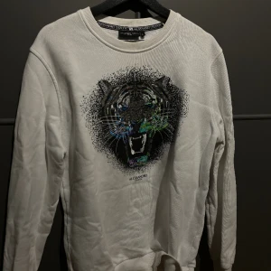 Vit alessandro zavetti tröja - Helt oanvänd. Vit sweatshirt, Large passar medium.