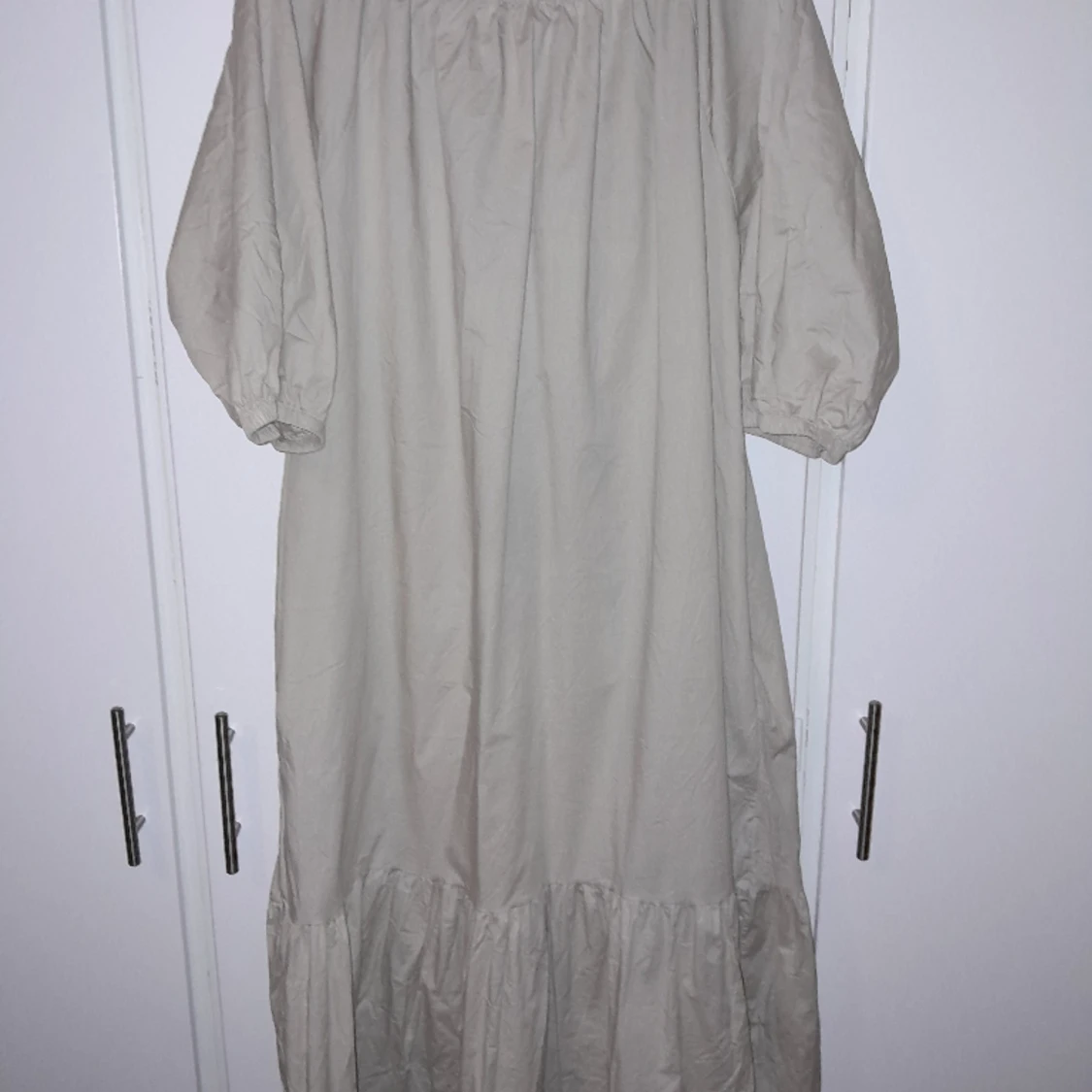 Beige klänning Storlek M - 91