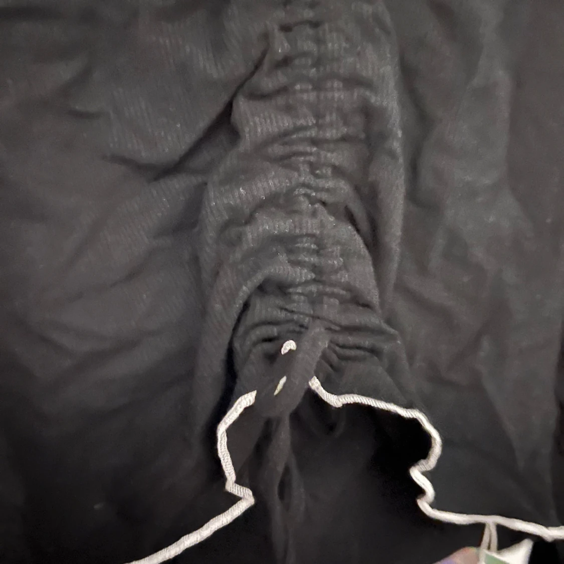 Drawstring off-shoulder topp  - 90