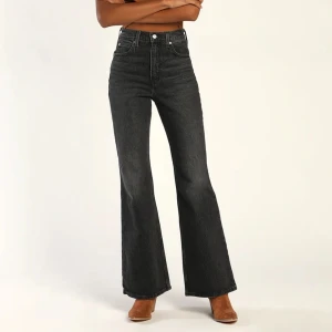 Levis jeans - Levis 70s high flare i storlek W25 L30 ❤️ endast använda en gång 