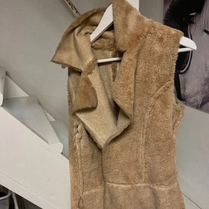 Pälsväst - Jättemyisg