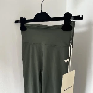 Adanola - Ny pris 700kr