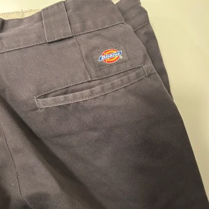 Dickies 874  - Sparsamt använda , inga fläckar eller märkbart slitage 