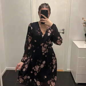 Somrig klänning - Skön och luftig till sommaren Xs