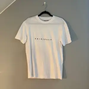 Nästan helt oanvänd Jack & Jones t-shirt