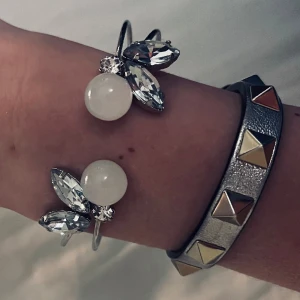 armband!! - armband från albreks guld🥰🥰 använt typ 2 gånger❤️