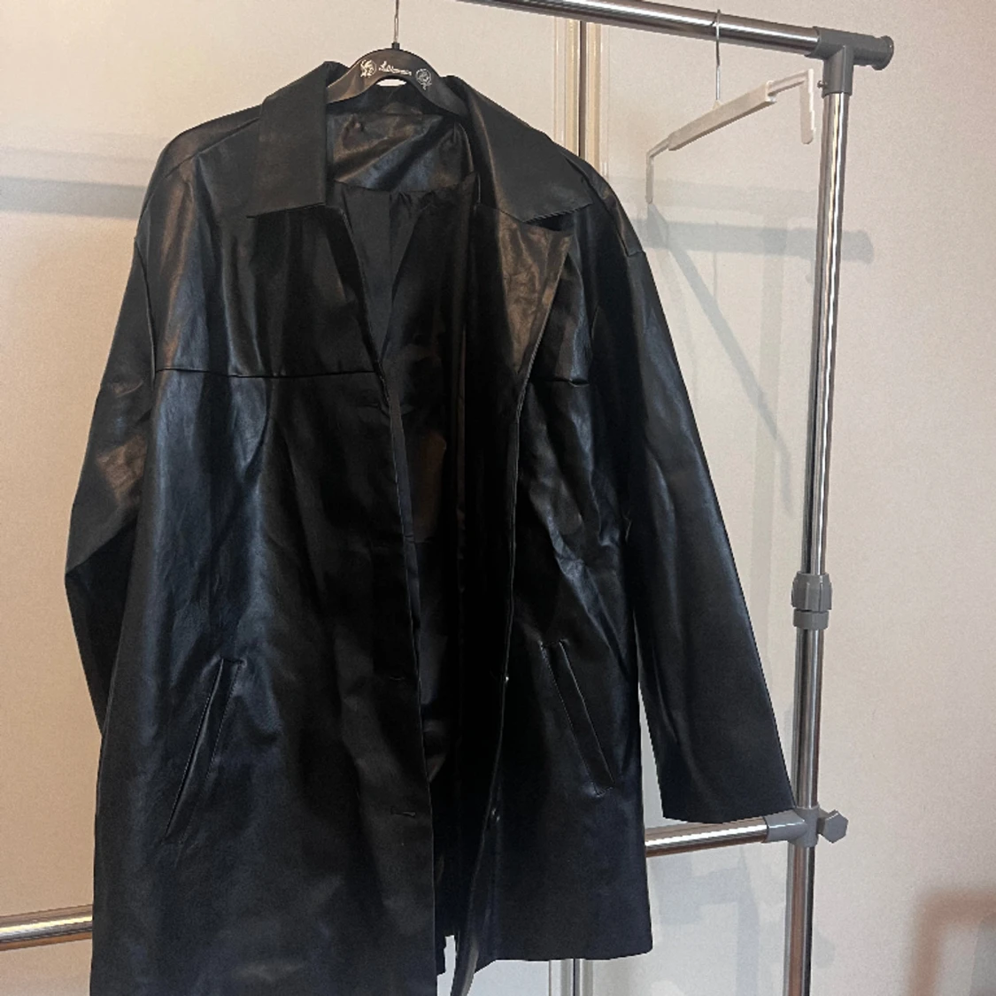 Snygg fejk läderjacka 