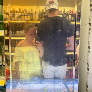 Klänning - Populär klänning från zara. Absolut använd men i fint skick. Storlek S