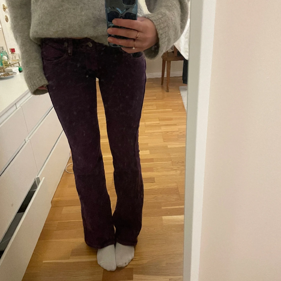Lila lågmidjade jeans! - 90