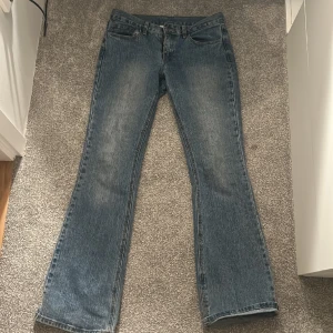 Lågmidjade jeans  - Säljer dessa ursnygga jeans ifrån brandy melville !
