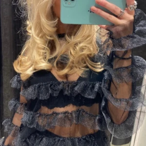 Topp - FÖRSTA BILDEN ÄR LÅNAD❣️❣️💓💓SUPER snygg topp