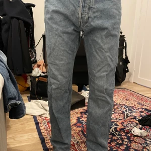 Weekday jeans herr - Space modellen från Weekday, storlek 30/30