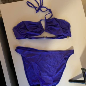 Bad kläder  - Det är från New York