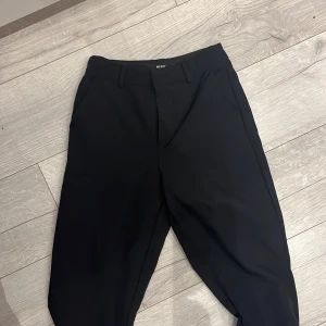 Kostymbyxor från Bik bok  - Fint skick! Säljer då de är lite för små för mig! 