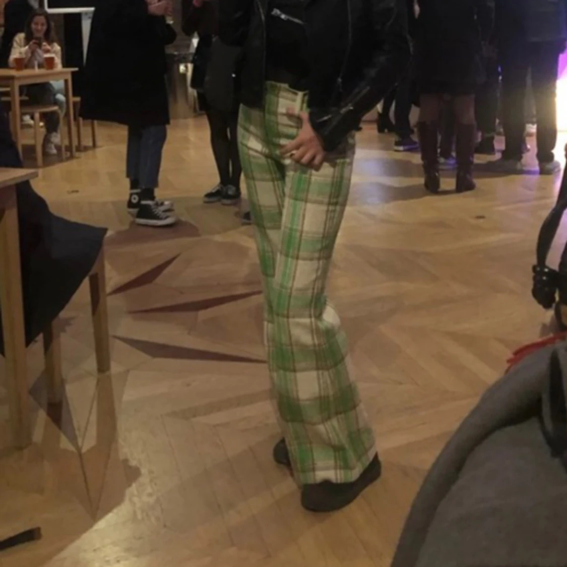 Snygga mönstrade byxor 