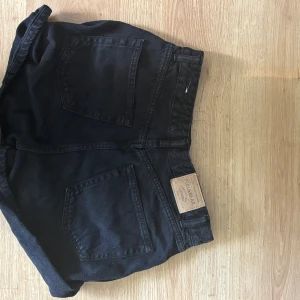 Shorts från Pull & Bear - bra skick, köpta förra året. 