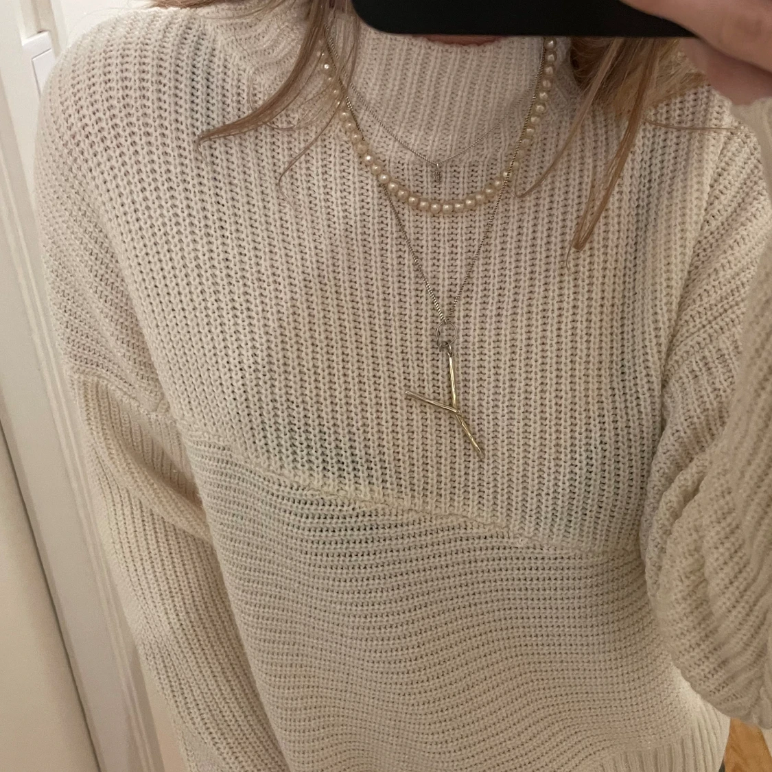 Krämvit stickad tröja  - 91