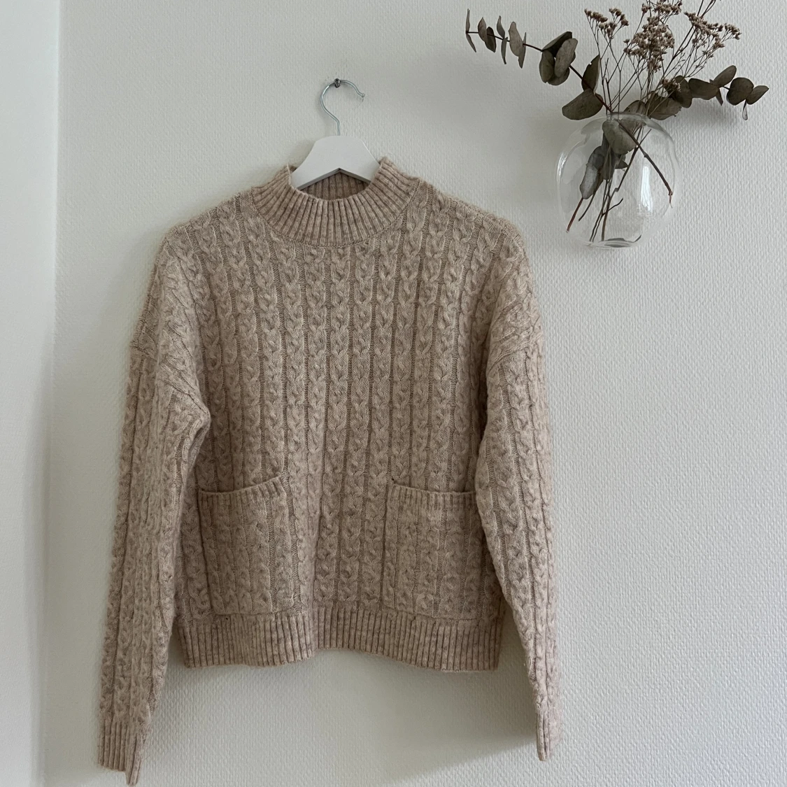 Stickad tröja pieces