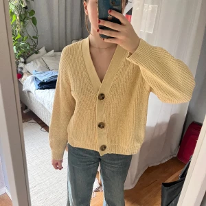 Stickad kofta - Stickad kofta från H&M!