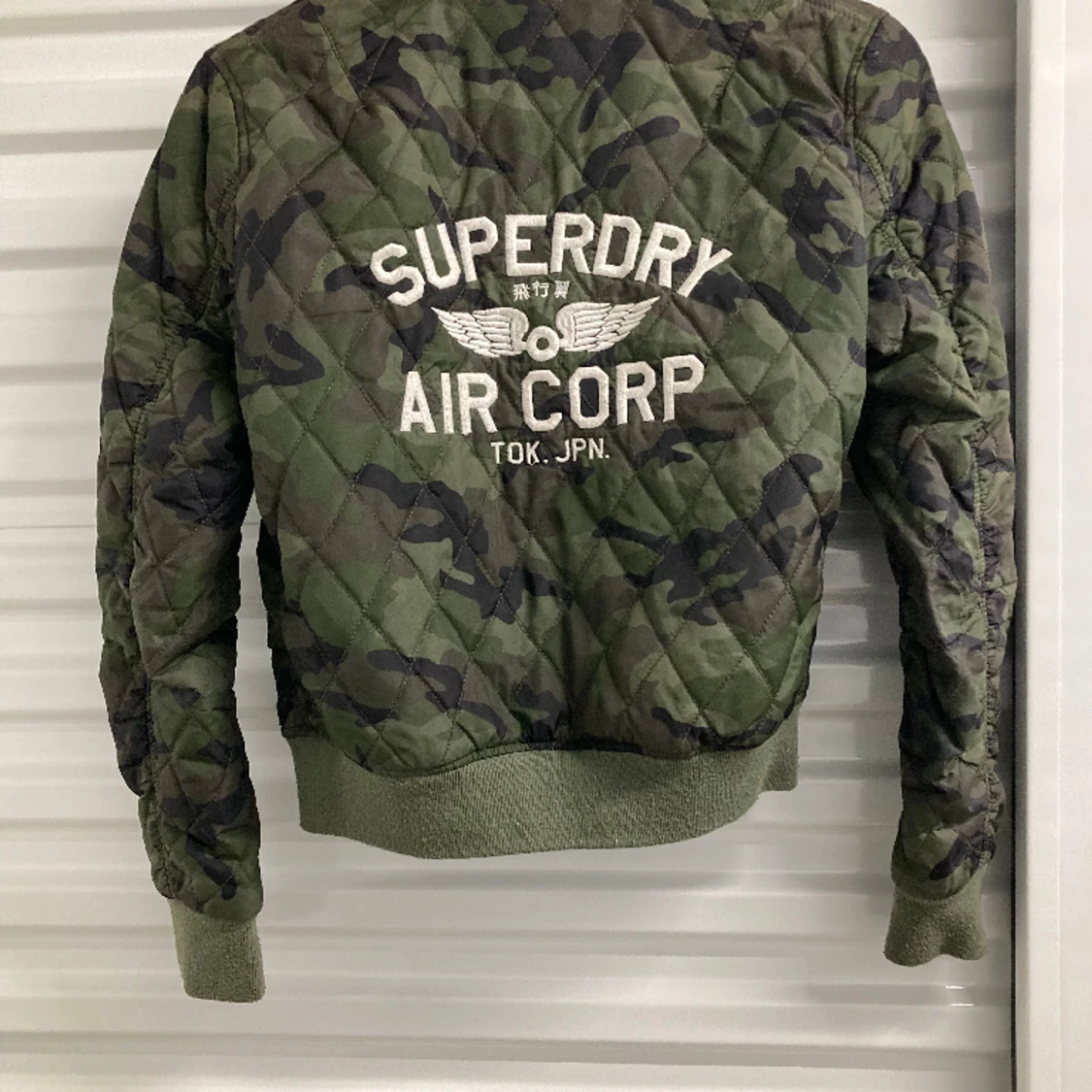 Superdry Bomberjacka camo  - 90