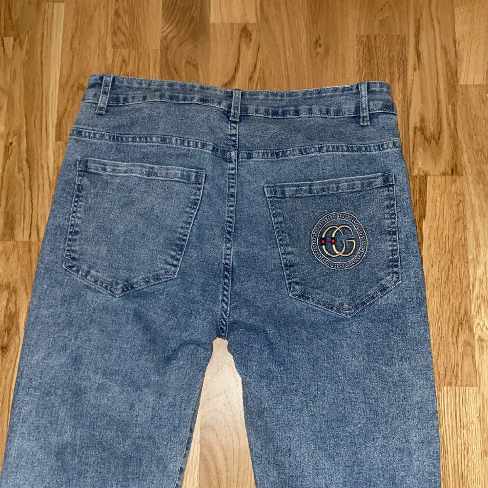 Helt oanvänd, skön och slim jeans. Size-30 A kopia . Jeans & Byxor.