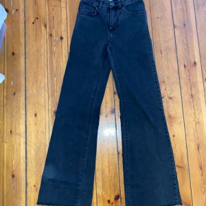 acne studios - bootcut - -