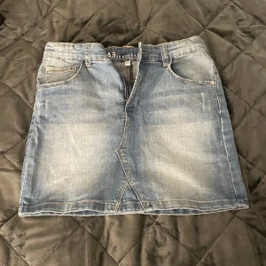 Jeans kjol - En jeans kjol 