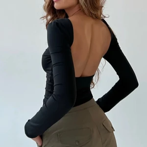 Venderbys topp - Jättefin topp från Venderbys med öppen rygg, har aldrig använt den och lappen är kvar🫶 Köpte för runt 350