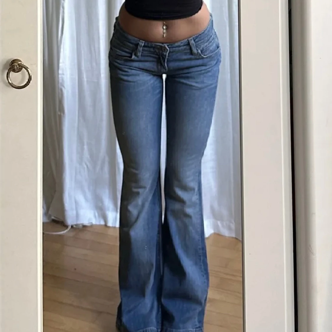Lågmidjade levis jeans  - 90