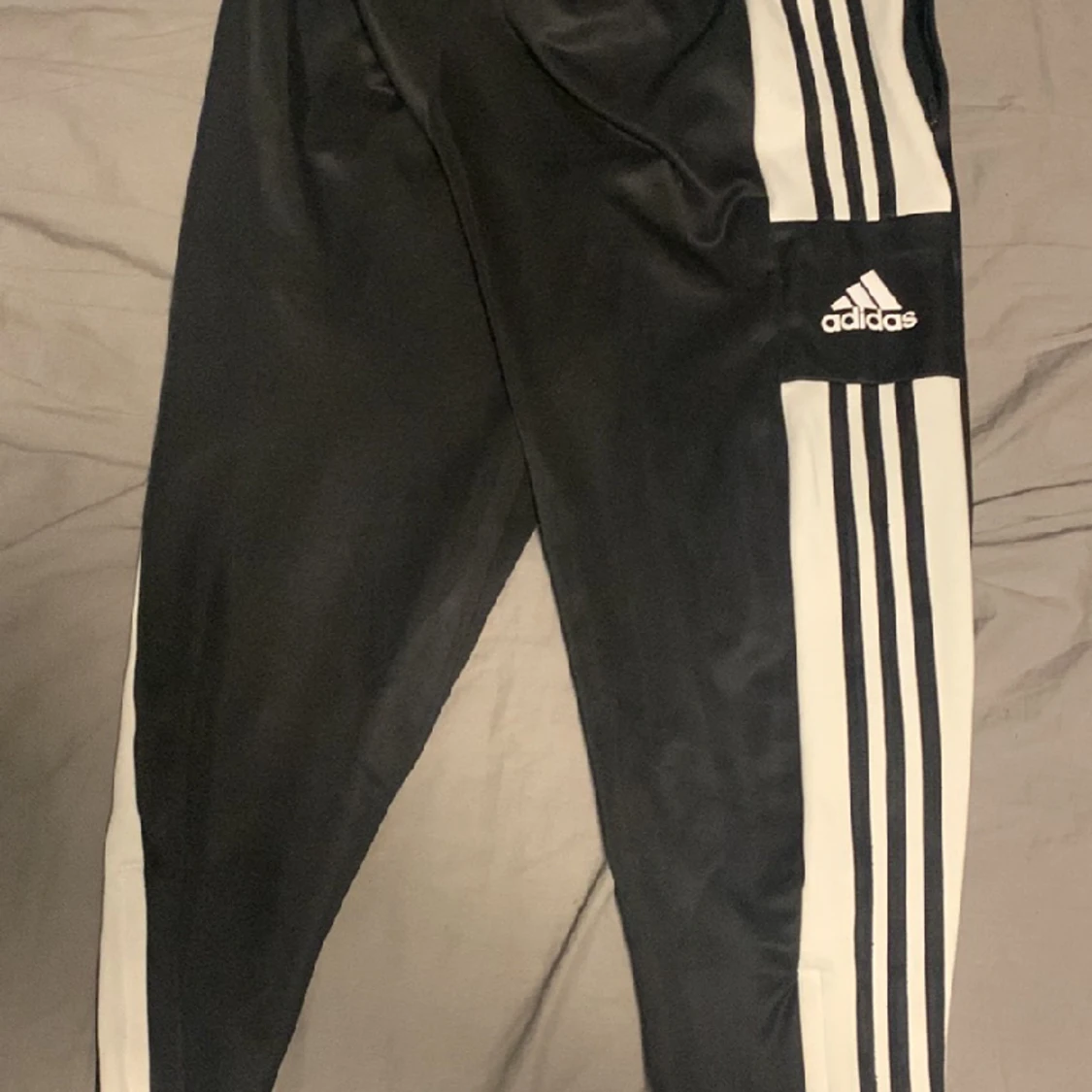 Träningsbyxor Adidas - 90