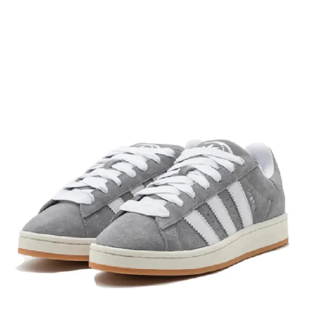 Adidas campus 00 Nya i box- helt oanvända Storlek 44 Marknadens pris: 2600kr  . Skor.