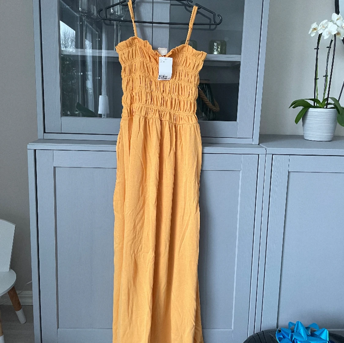 Orange lång klänning xs