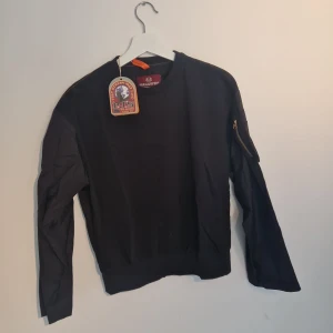 Parajumpers sweatshirt  - Ny, oanvänd. Storlek S. Äkta, med certilogo för kontroll av äkthet. 