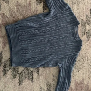 Tröja  - Tja! Säljer nu min snygga dressman tröja Skick 9/10  Strlk S men sitter som en M Hör av er vid eventuella funderingar 🙌 