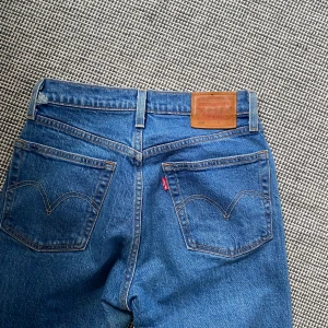 Levis jeans - Levis 501 i storlek 25. Motsvarar 34 i jeans. helt oanvända. 