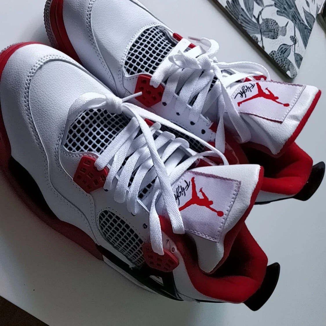 Jordan 4s - 91