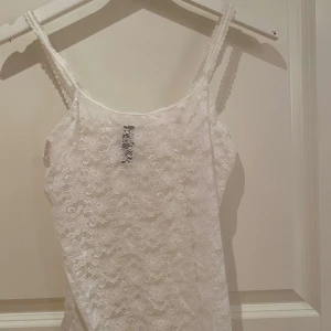 Lace topp - Söt spelstopp❤️ Öppen för prisförslag och köp nu💕