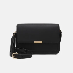 Axelremsväska - Säljer en helt sprilans ny väska från Zalando! ☀️ 